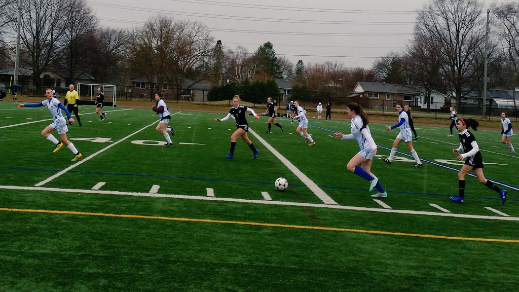 Lynn_Rodgers02's tweet photo. First @AssumptionHCDSB Senior Girls ⚽ game of the season! Of course it rained ☔
1 - 1 tie against @CCCSSNews https://t.co/PxOgi1YiCN