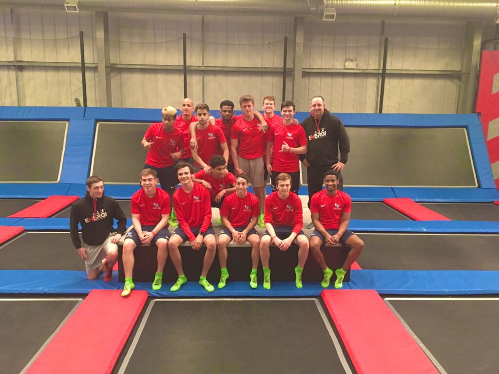 i2i Soccer Academy (@i2isocceracad) on Twitter photo Big thank you to Jack at <a href="/Energi_York/">Energi York</a> for hosting our 💛 team recently putting on a trampoline based fitness session!🤸🏼♂️
#OneBigFamily | #ABetterPlaceToBe Big thank you to Jack at <a href="/Energi_York/">Energi York</a> for hosting our 💛 team recently putting on a trampoline based fitness session!🤸🏼♂️
#OneBigFamily | #ABetterPlaceToBe