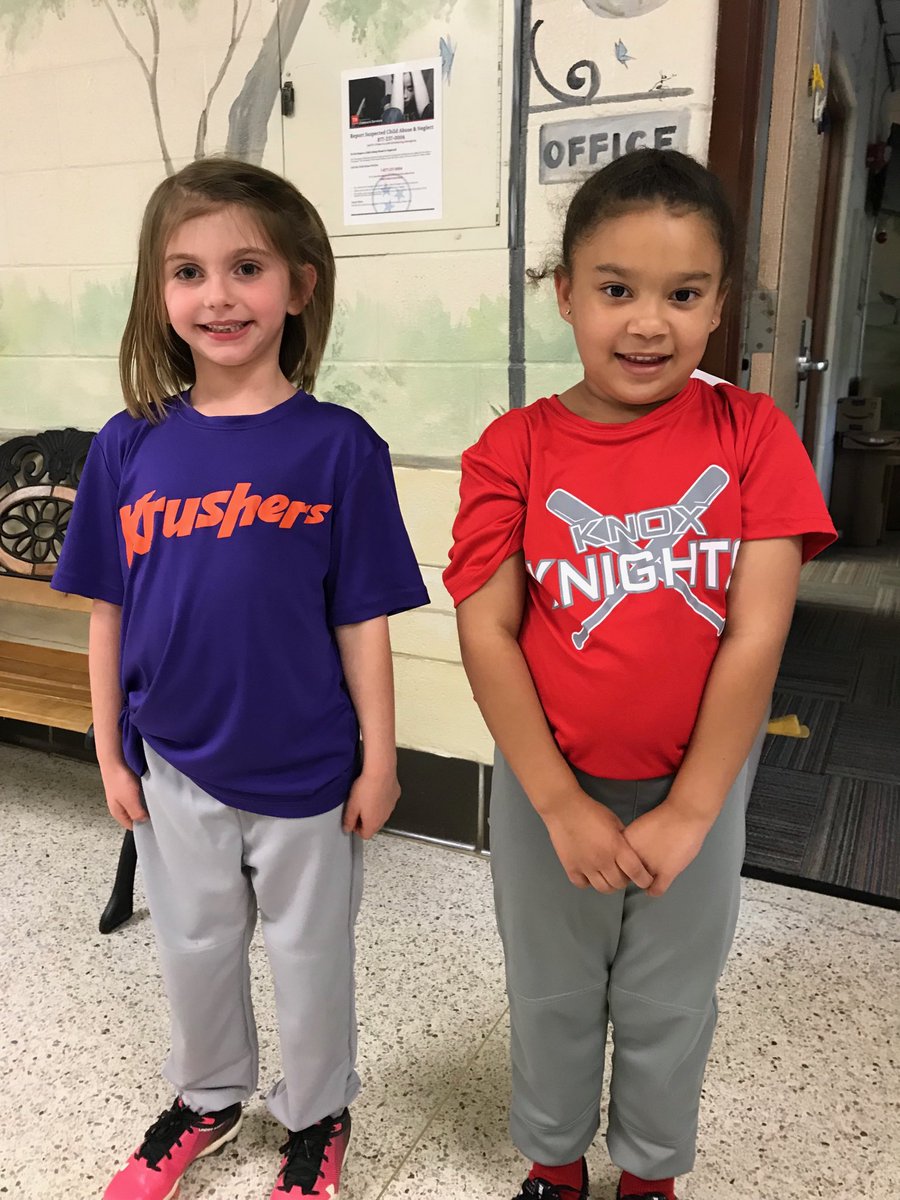 EastKnoxElem's tweet photo. Good luck to 2 of our kindergarteners, Maci and Finley,  who are getting ready to play t-ball against each other! ⁦@EKYouthSports⁩ https://t.co/Z1ErVyHzD9