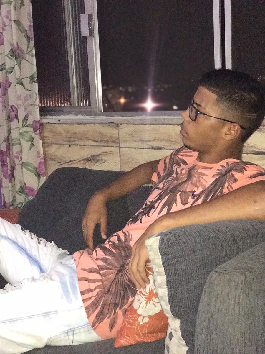 Jooluis007's tweet photo. Q fase 💥😴 https://t.co/8Sdis2lh2K