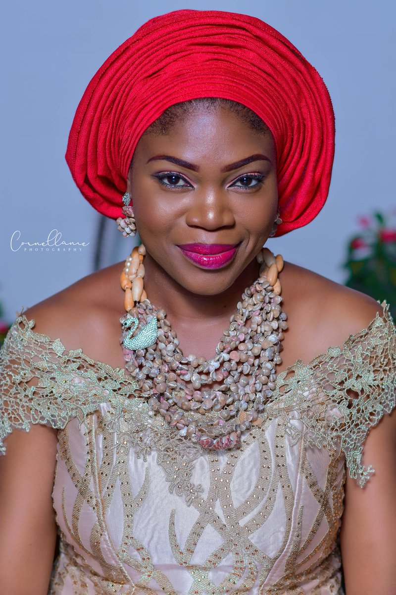 sosoella's tweet photo. Today is my birthday and I'm working on donating #sanitarypads to 100 Secondary School Girls in Owo, Uso or Akure in Ondo State.
Kindly read up and dm me if you are willing to donate from16th-30th April 2019. #Birthdaypads  https://t.co/doiYwnurRB https://t.co/sXP8IFKOT6