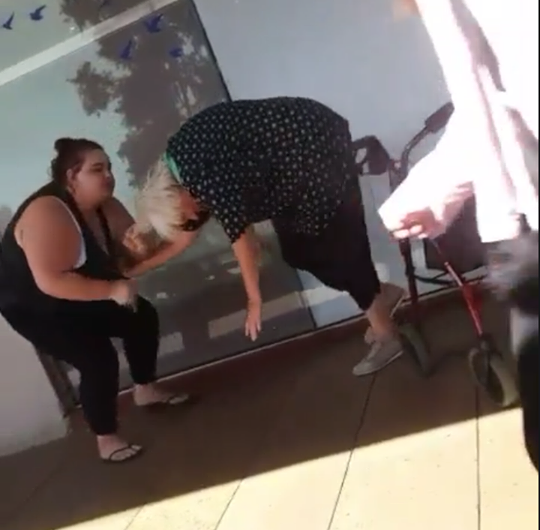 AneekaSimonis's tweet photo. Sickening footage shows an elderly lady shoved, kicked and thrown to the ground by her hair in Geelong. Witness claims it was because she was tapping along to a song... via @brittgoldsmith2 @theheraldsun
https://t.co/9MYIOgmaZ1 https://t.co/vPGVLnk6xS