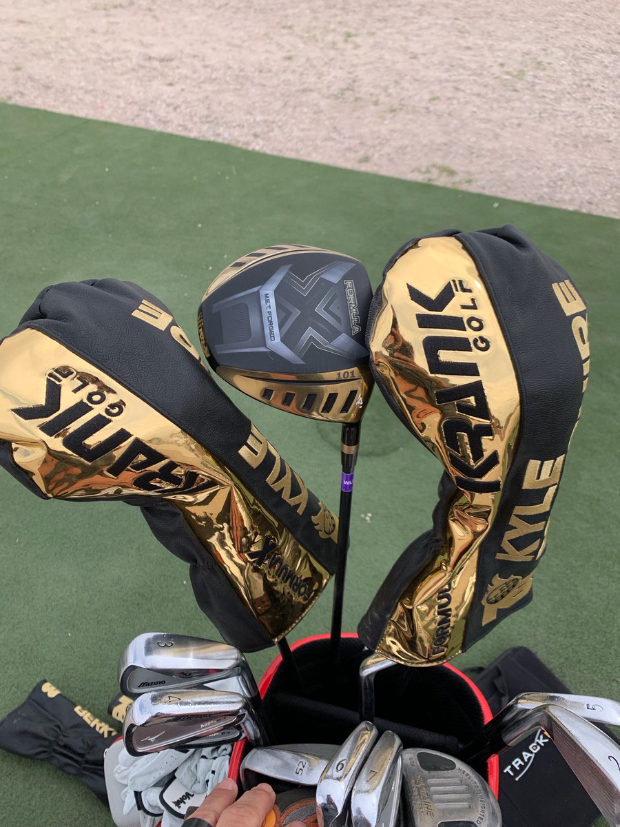KrankGolf's tweet photo. #KrankGolf went Head 2 Head in the Valley of the Sun today βοΈ
#WLDChamp Tim Burke hit bombs against Kyle Berkshire π£ Both smashing with their #SignatureKrank drivers π€€ Order Yours Today: https://t.co/HIL7rvUotW
#smashinthesun #akchinsmash #longdrive #golf #sports #pros #wld2019 https://t.co/arTyg8vk3o