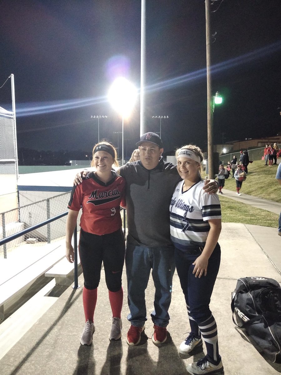 AMNTX_CoachJeff's tweet photo. That's a wrap on my regular season softball travels. Had a great time watching #AFNTX young women play the game they love while representing their high schools. Next month we get our Summer season started.  Can't wait! #SharkSeason https://t.co/IFkYZghZSs