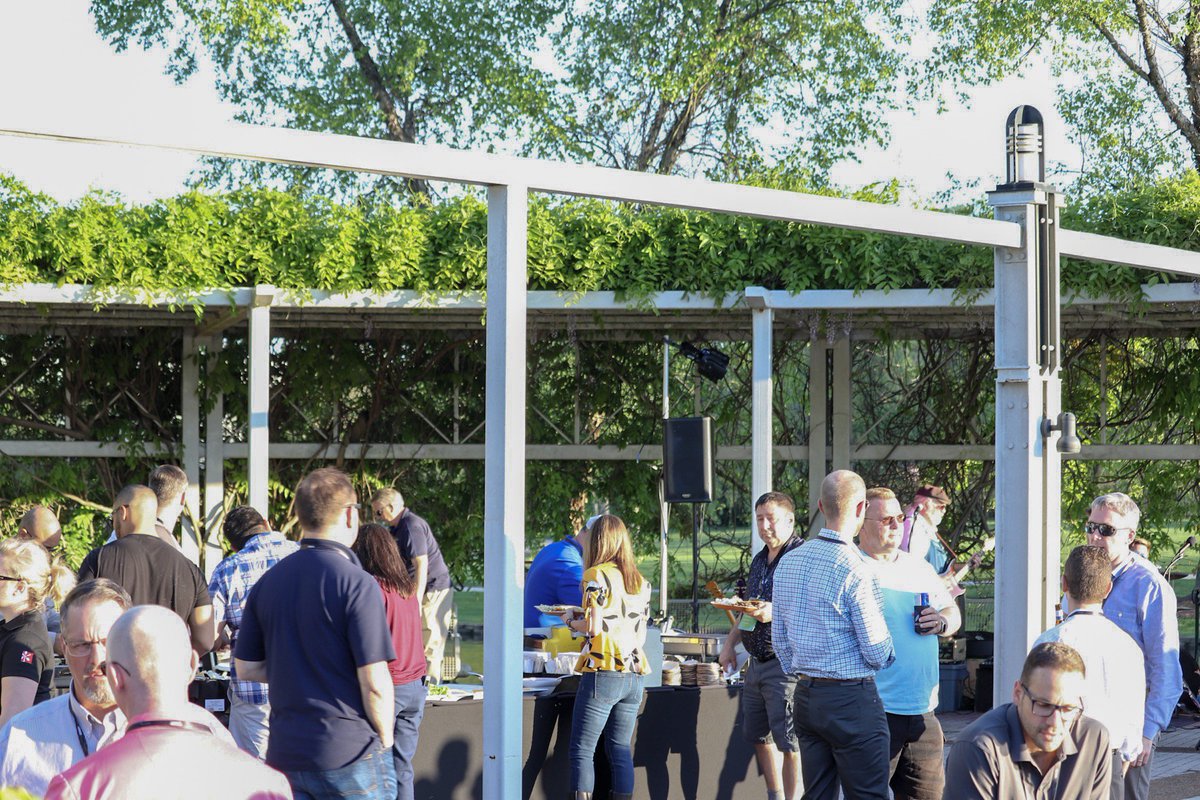 Adtran's tweet image. After a long day, it’s best to kick back and enjoy some good food, good music, and good company. #adtranBBSS19 #Broadband #Food #MicrowaveDave