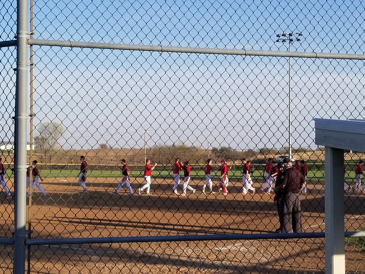 MBDragonSports's tweet image. Gage Reed ends it with a walk off Grand Slam &amp;amp; finishes the night 4 of 5 with 8 RBI! @MBBaseball2019 defeats @PlattsburgHS 15-5 in 6 innings! #MBDragonPride #BuchUp @SJNPSports @KQ2SPORTS