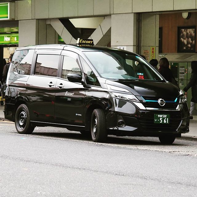 nyankorotaxi's tweet photo. エスコート交通(東京都三鷹市)
高速での電費がよくないから他メーカが採用しないとか読んだけど、日本での用途に合ってればいいんでないの？
#１日１タク #nissan #serenaepower #nissanserenaepower #taxi #taxigrams #taxigramsjp https://t.co/Mb73Co9vqZ