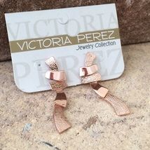 VpdcoViaBonanza's tweet photo. Long Drop &amp; Dangle Earring https://t.co/IPu6IQFyfV  Shop via @bonanzamarket #jewelry #fashion #moda #outfit #seattle #montana #oregon #california #deals https://t.co/eguuJhkNpE