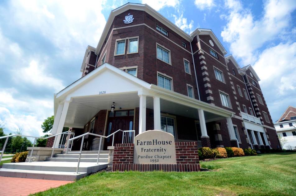 Thanks for <a href="/PFarmHouse/">Purdue FarmHouse</a> for hosting <a href="/HelenaAgri/">Helena Agri-Enterprises</a> at their chapter meeting. It was great answering questions on internship and full-time opportunities!