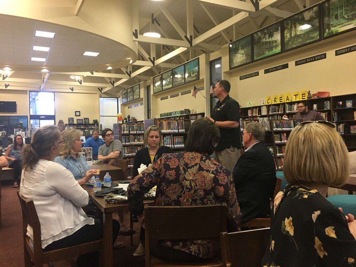 NacISD_CTE's tweet photo. Tonight the CTE faculty hosted industry professionals and parents at the CTE Advisory Council Meeting. We appreciate those who volunteered their time tonight to provide feedback and guidance on our efforts to deliver an education that is relevant, rigorous, and engaging. https://t.co/HmyVY1XE3C