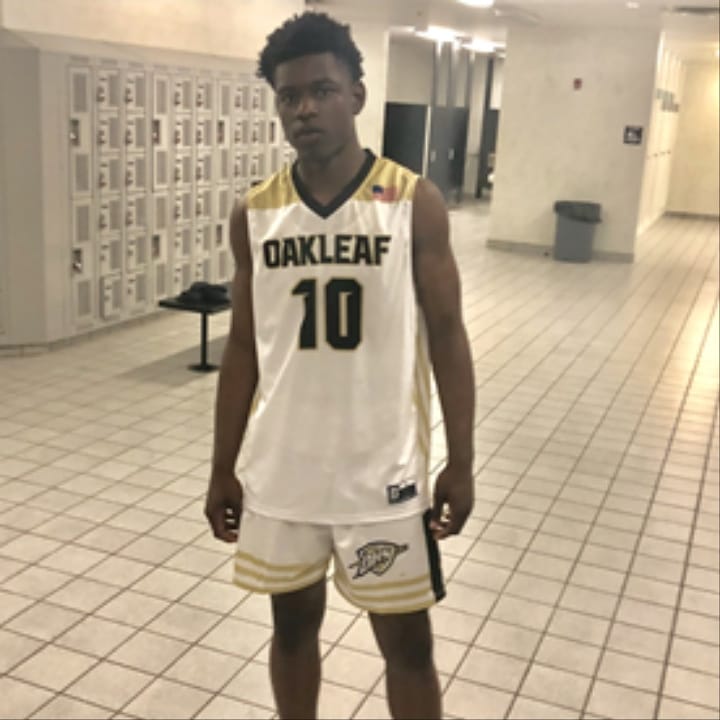 Oakleaf_Ath's tweet image. Shout out to our very own Graduating senior Kenny Thomas finalizing his college commitment today...
He will be attending NAIA Division 1 Columbia International University in South Carolina this coming fall... 

#Congrats #OakleafBuilt

@ClayTodaySports