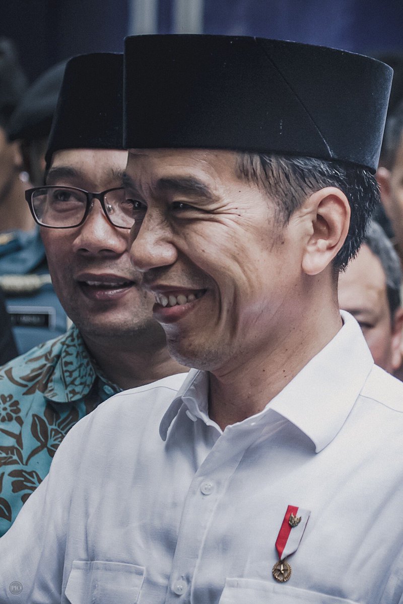 ircboy's tweet photo. @MurtadhaOne 01JokowiLagi #JokowiReElected https://t.co/tMbSEzfQl0