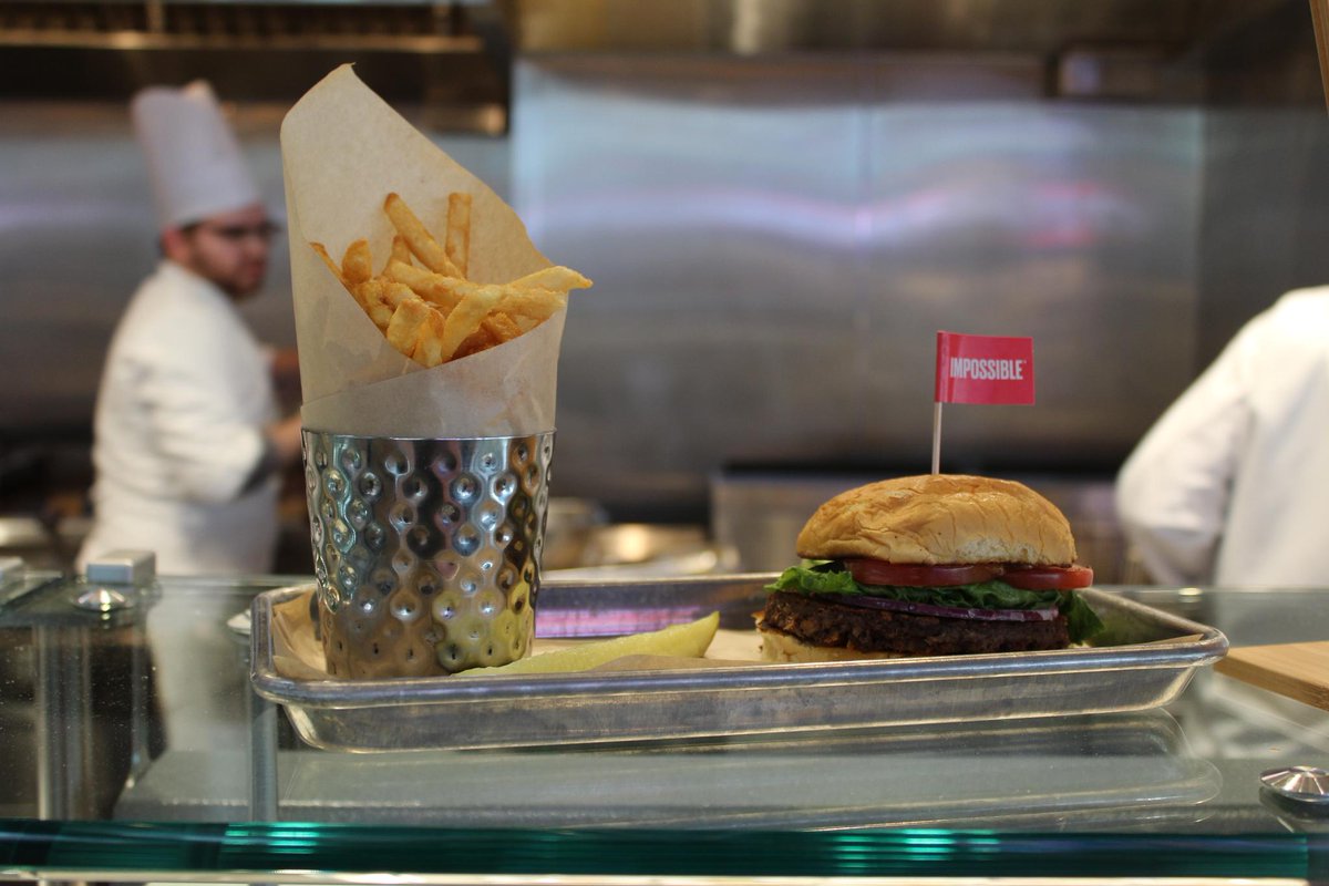 WineAndGarden's tweet photo. RT^@TFEATS: Have you tried the Impossible Burger in Bat and Barrel yet? This vegetarian burger from @HellsKitchenMN and @ImpossibleFoods looks, tastes, smells and cooks like meat but is in fact made from plants! #TargetFieldFood #ImpossibleFoods #TFEats #MNTwins #DelawareNorth https://t.co/6cWag2WBE6