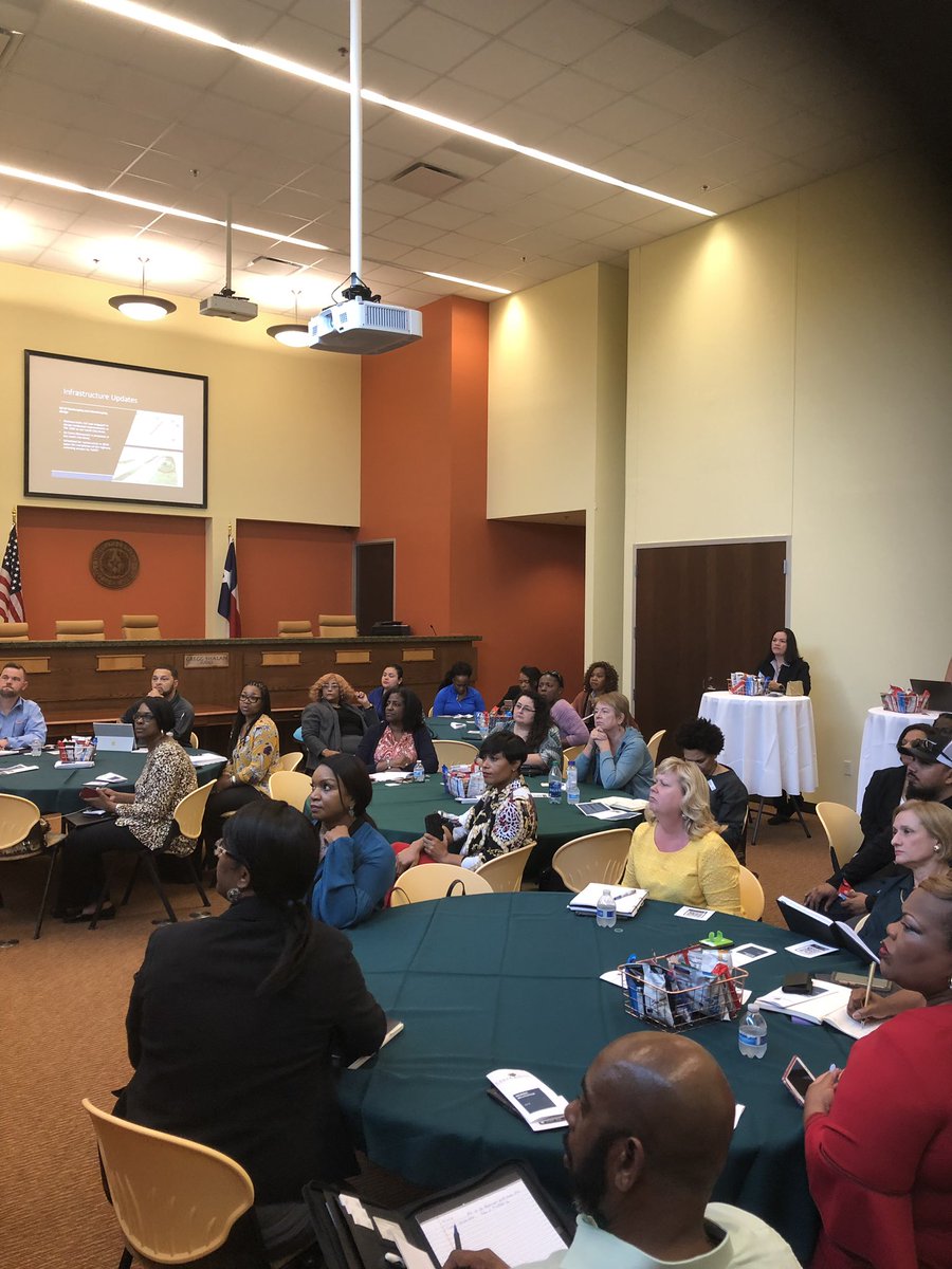 Mason4Mayor2019's tweet photo. Excited to see Small & Emerging Businesses/MWBE of the interest on doing business with the City of Cedar Hill. #visionaccomplished #staytuned https://t.co/cwidtymw5G