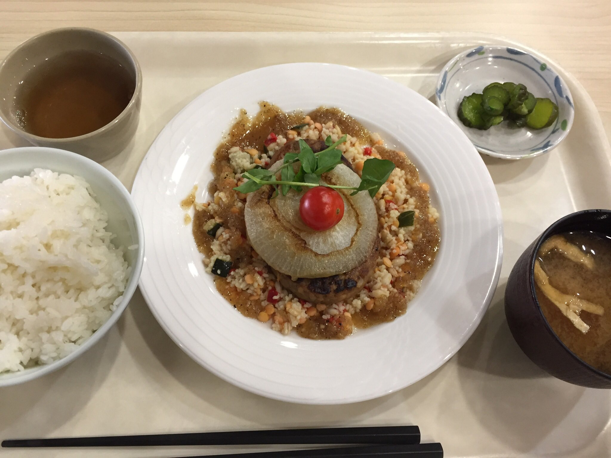 東伏見 Hana Toyo Pa Twitter ハナトヨのある西東京 田無庁舎 カレー食べ放題ランチがあります カレーは飲み物という石ちゃんや彦摩呂系の方必見ですね オニオンステーキのっけのハンバーグ定食 クスクス付きで美味しかったです 8 ノ 西東京市 田無庁舎