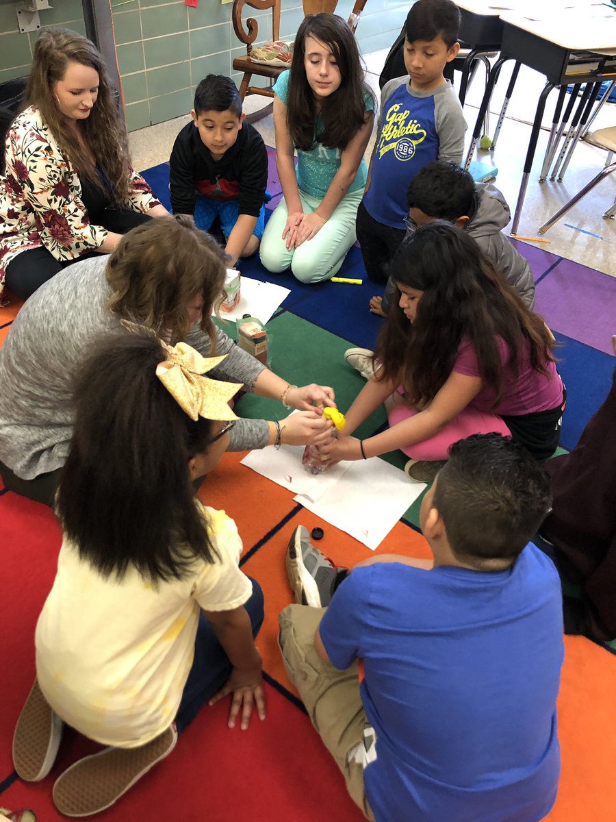 Mrs_Stanfield20's tweet photo. We π our @TowsonU interns and all we are learning about energy with their help! #scienceinterns #towson @BCPSSci @PadoniaPride https://t.co/R3vh1mzPWM