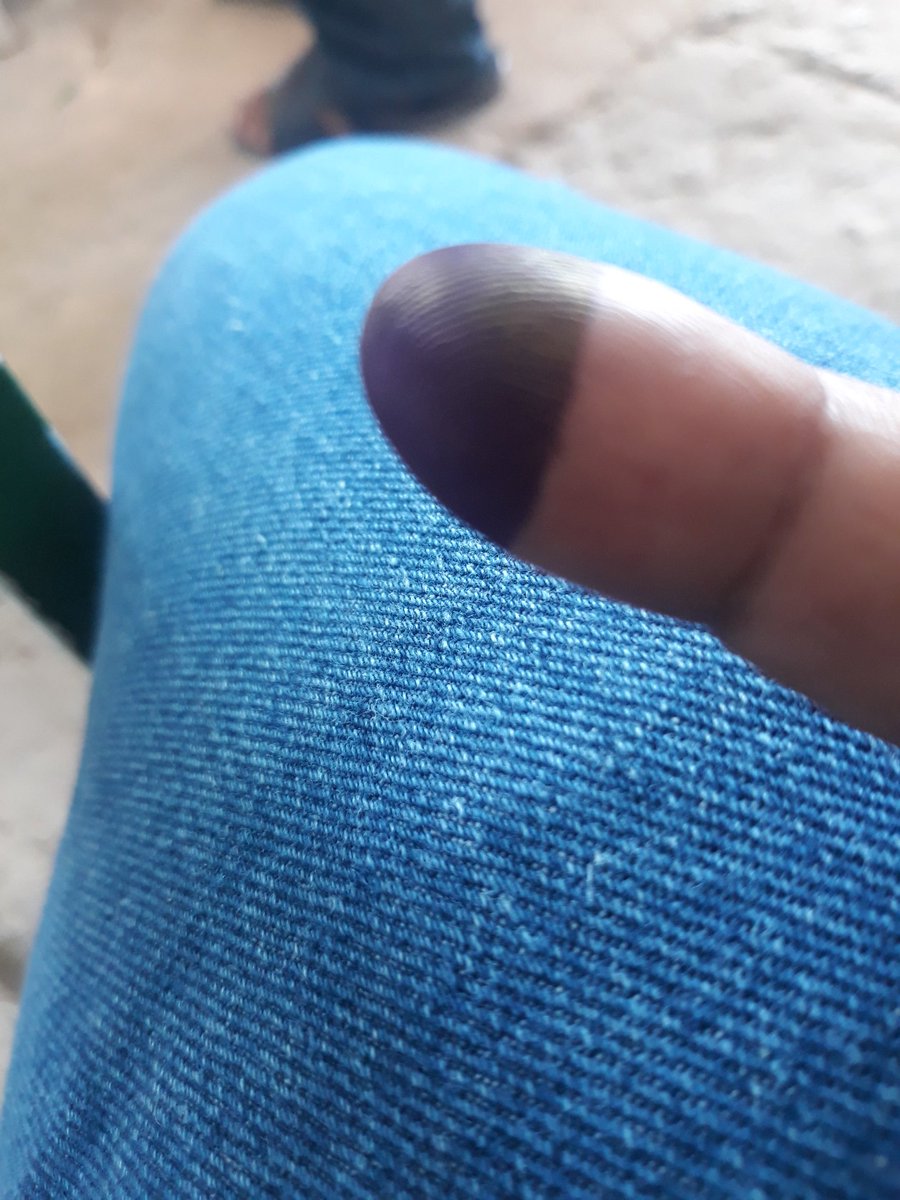 AndreasLuma's tweet photo. Lega 1 suara utk pak de #JokowiReElected https://t.co/pzuMYcLrGo