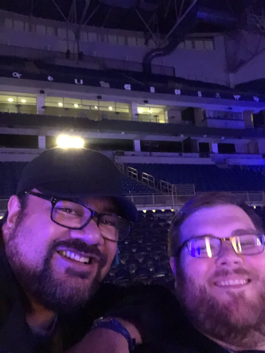 CSBigTuna7692's tweet photo. Great to spend time with my @Pitt_ATHLETICS family helping out on #PanthersChoice19!
Love spending time with friends & mentors like @PennyS66, @kellydumrauf, @joelassi, @PittAth_Chris and so many more! Always able to learn, laugh & have a blast.
#Blessed #PittScriptForLIFE https://t.co/XMe7AU3y57