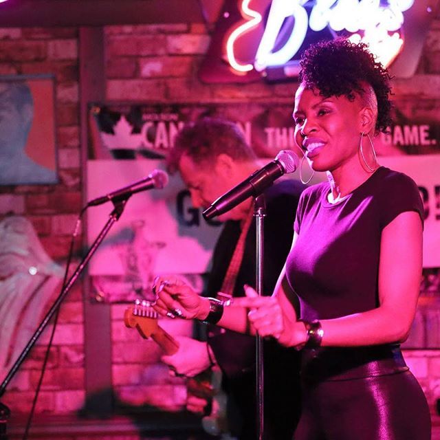 Koletteeasy's tweet photo. #ilovetosing #livemusic #vibes #soulmusic #feelingblessed  Click link in bio to download/stream my new album ‘Believe’ and brand new remix ‘Playa (Dance Remix). #eddiebullen #slamminmedia #thatericalper #believecanada  #Newmusic #Remix #Playa 🙏🏾🙏🏾 https://t.co/aPOOmiH58V https://t.co/rNUHdNtCrT
