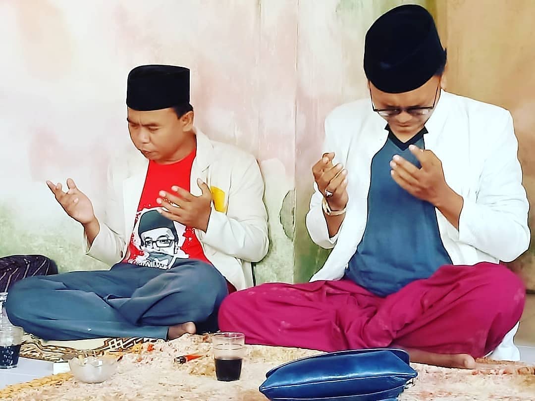 GunRomli's tweet photo. Ya Allah
Kalau aku akn membawa kebaikan dalam jalan ini, kabulkan! tapi bila aku tidak akn membawa kebaikan, maka carikan aku jalan lain.
ياحي ياقيوم برحمتك نستغيث اغثنا واصلح شاءننا كله خصوصا في الانتخاب العام ولا تكلنا الي انفسنا طرفةعين ياارحم الرحمين
#Pemilu2019
#PSI11 https://t.co/RiNH50U1YH