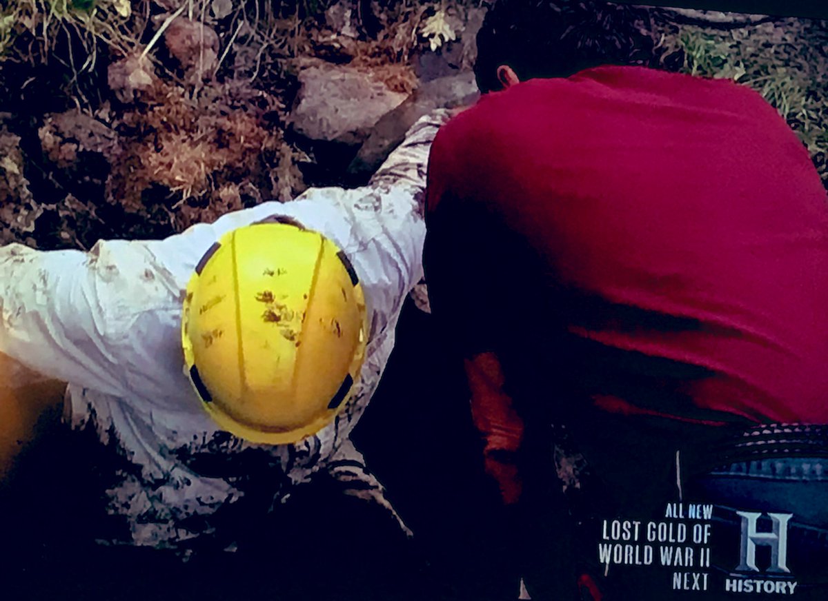 Gary Drayton masquerading as a sunny-side-up egg on last week’s #OakIsland. 

<a href="/CurseOfOak/">Curse of Oak Island</a> #curseofoakisland