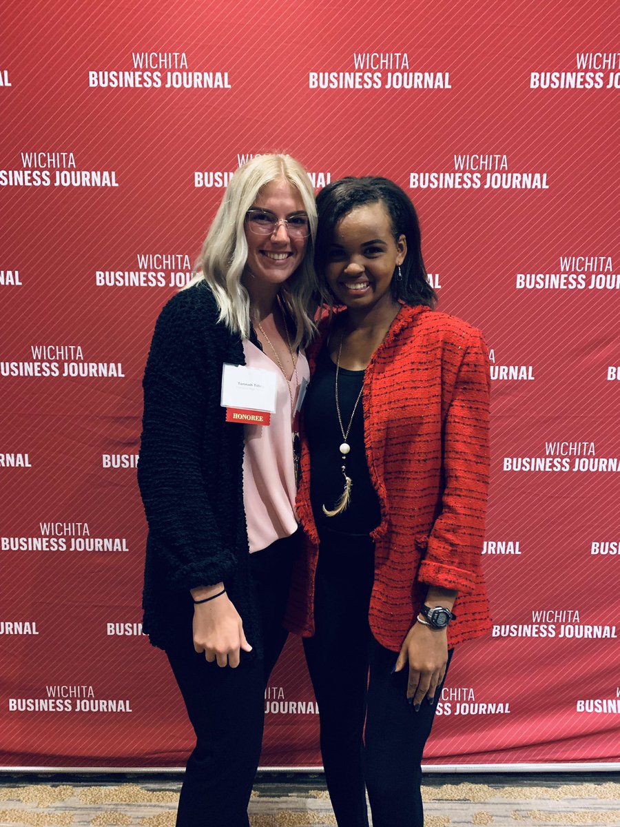 TannahRae's tweet photo. Such an honor to be up for this amazing award! Congrats to all of the Young Achievers! #ICTBizYA  @daegionaw https://t.co/rxlCq7zen1