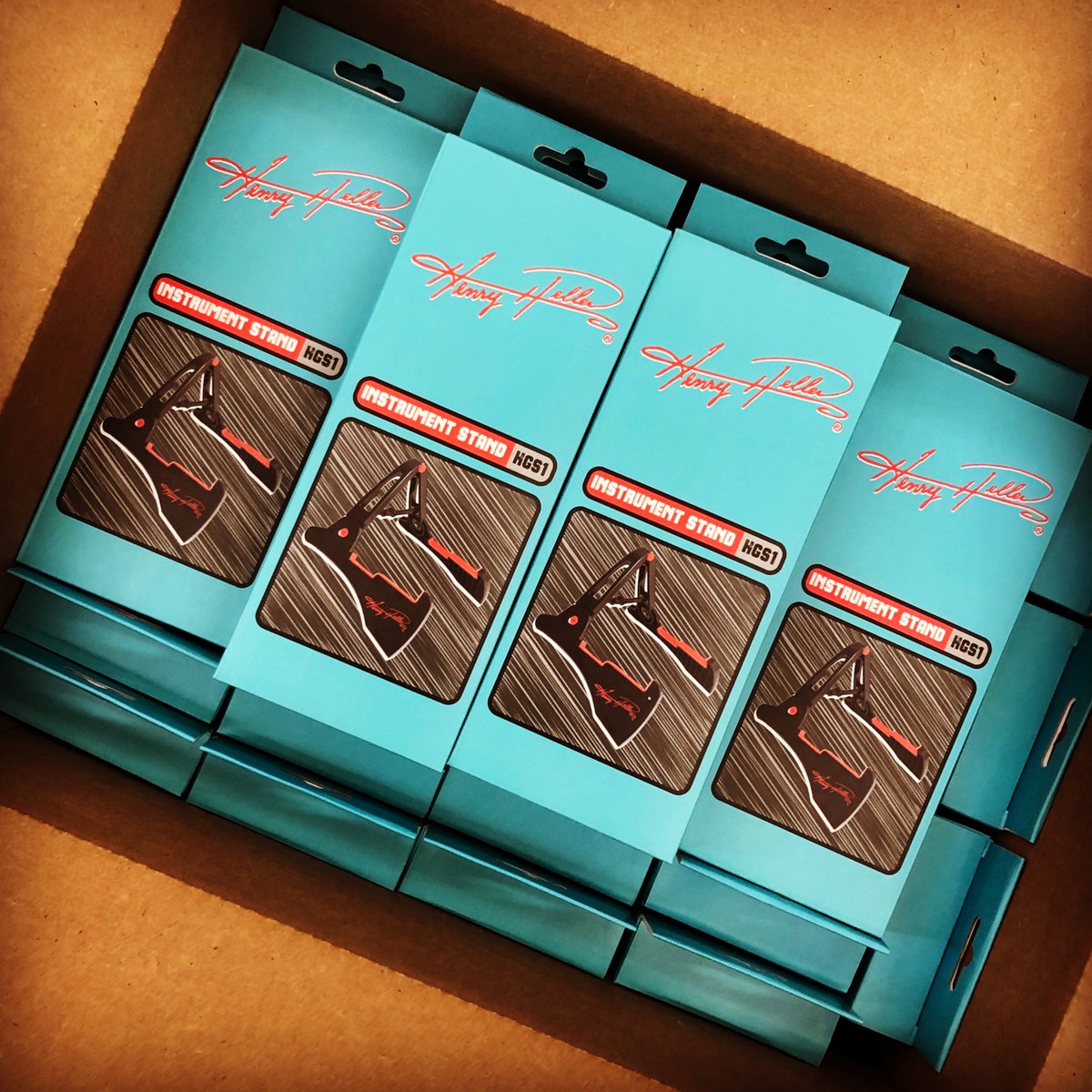 HenryHellerUSA's tweet photo. #henryhellermusic #guitarstrap #musicians #henryheller #shoplocal #guitarstraps #bassguitar #electricguitar #acousticguitar #henryhellerstraps #singersongwriter #livemusic #guitarstands https://t.co/jpadsgrq9x