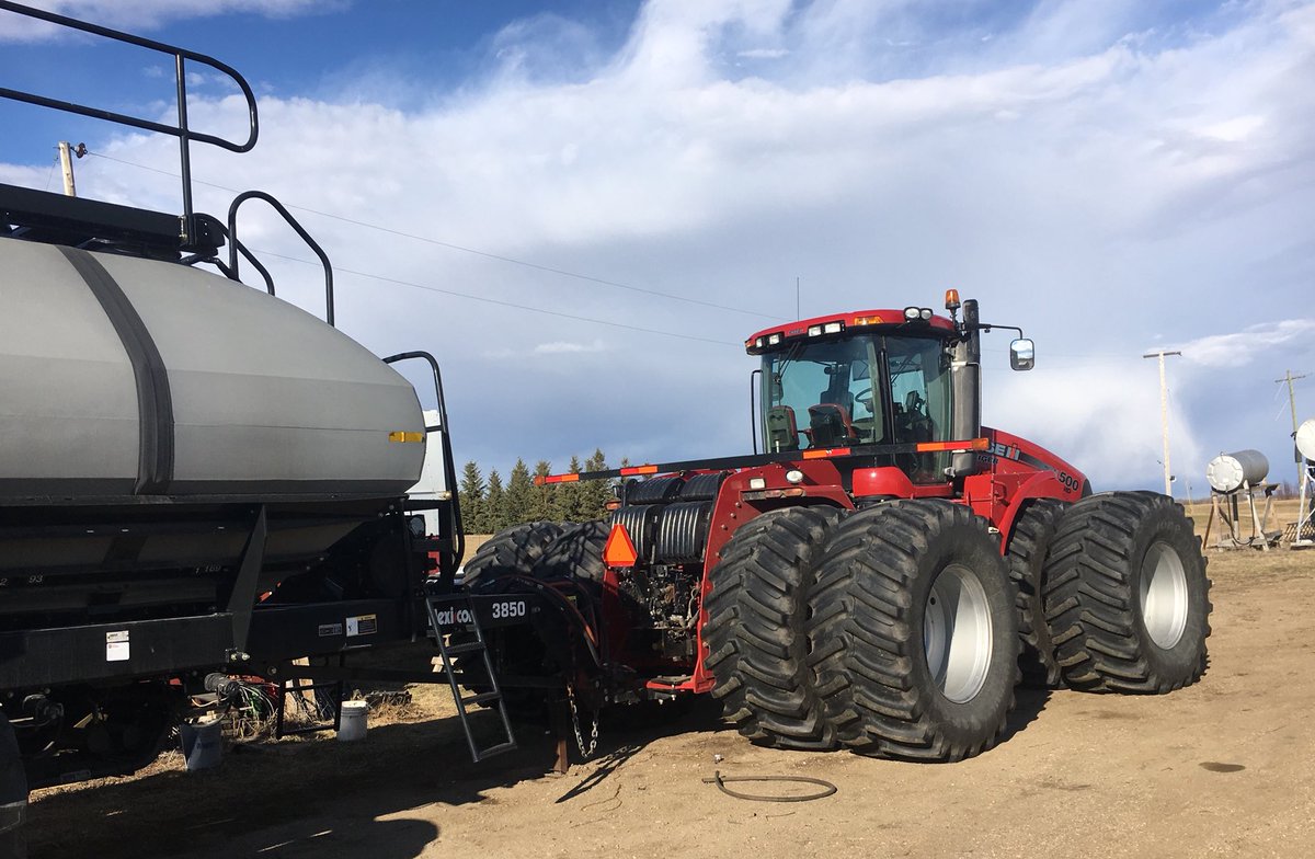 ArvelLawson's tweet photo. Signs of spring on my travels today! Great to see these yellow #TruFlex bags loaded up for #plant19! This is one my longtime trial cooperators who will be working with me on a @Bayer4CropsCA trial this summer. #bayerteam https://t.co/LHMiHRc5sf