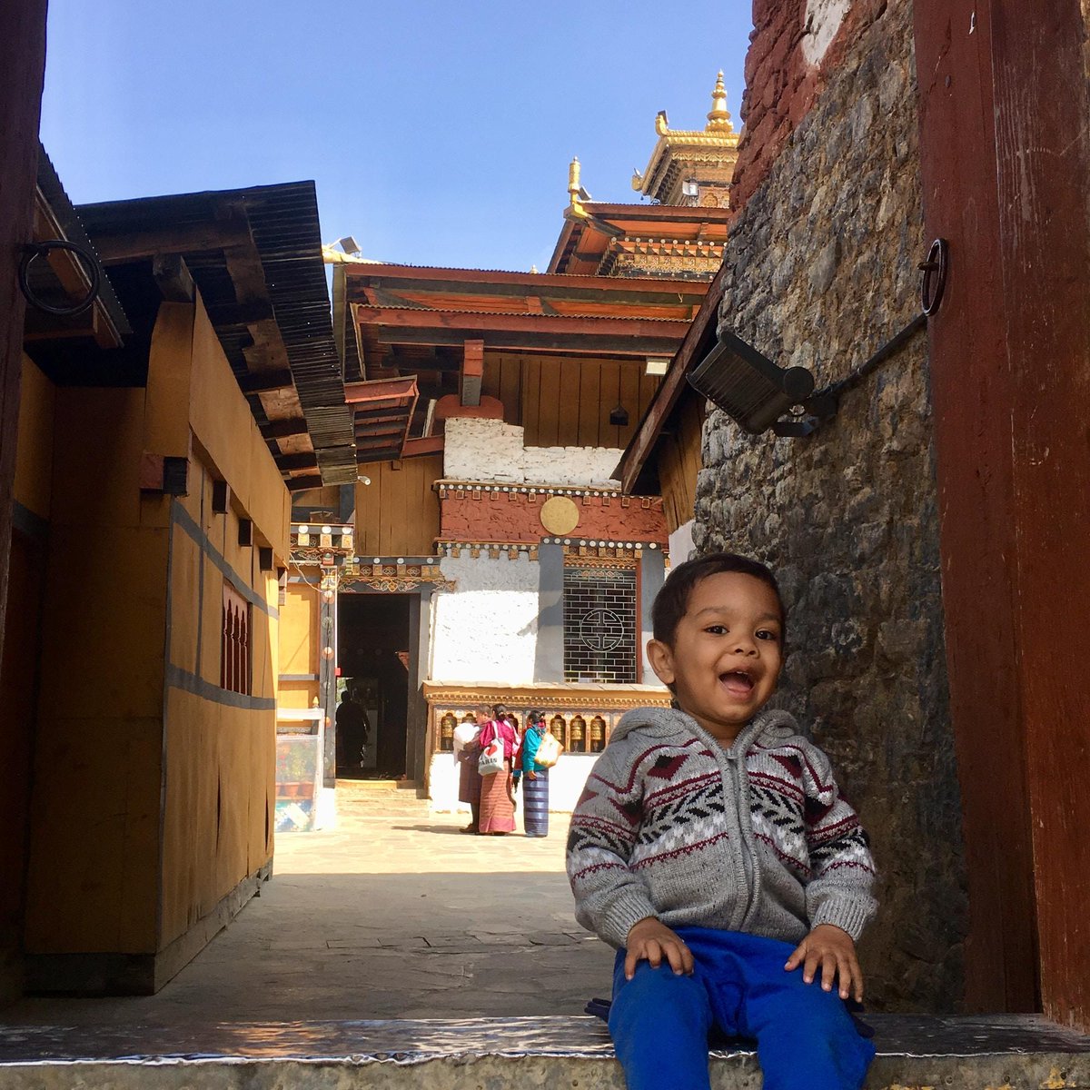 lonelyplanet's tweet photo. Our pathfinder, Samai Haider is living proof that travelling with young children is not only possible, but may just be the most rewarding decision ever. She gives us the lowdown: https://t.co/fggnO2O6sW #lppathfinder https://t.co/EL76QOjoQG