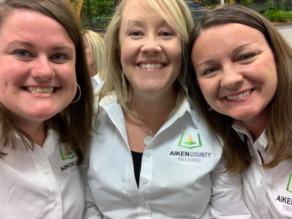 MeganSBush's tweet photo. Rocking our new @AikenPublicSch shirts from our completion of Leadership Academy with @AlfordOnTheGo and @King_Laurence! Thanks for recognizing us at tonight’s board meeting!!! @CEClark23 @ClearwaterCubs’s Dede Scott #pathtopremier #premierleaders #oneteammagic #oneteam https://t.co/HKHBdOlWw8