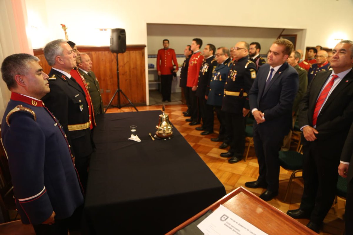 jadenbauer1's tweet photo. RT gorebiobio: El Intendente sgiacamang participa en un nuevo aniversario del Cuerpo de Bomberos de Concepción, quienes conmemoran  136 años al servicio de nuestra región y de Concepción. #GiacamanIntendente #ChileEnMarcha #VamosBiobío https://t.co/ISmjFqEFpT