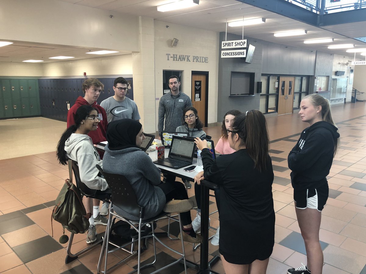 SD4EDU's tweet image. Wonder what the high school experience COULD be? 

Today I watched Ss embrace productive struggle to solve real world challenges w/Ts as their colleagues.

Yep.....it was a great day. #OURFuture #studentvoice #InnovationEngineering

#ProudPrincipal #theEASTway #WEareLakota