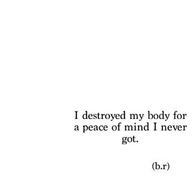 The harm I've done to my body is one of the hardest things for me to face. How I have mistreated it and still do,even though it's desperately screaming at me for help. I can only try to stop this,to undo as much harm as I can.And apologize to my body
#edrecovery #anorexiawarrior