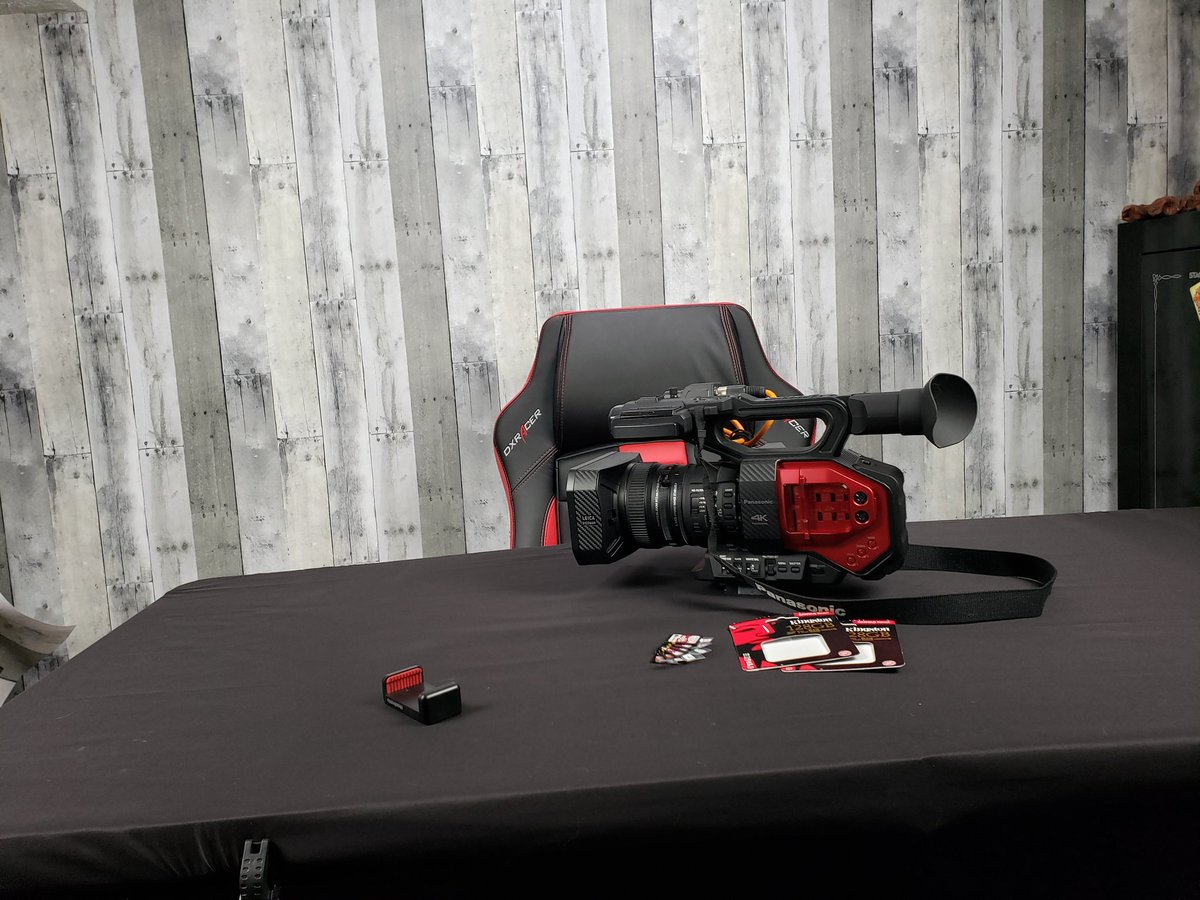 Bare_Metal_Tech's tweet photo. Prepping @kingstontech
SDXC cards for easier tracking of video content post ingest.

Also standing desk update!

If you haven't subbed, what are you waiting for?

https://t.co/hfKF8N0tFp

Kingston Technology #BareMetalTech #tech #Technology #youtube #behindthescenes #comingsoon https://t.co/PrdTfbEJg4