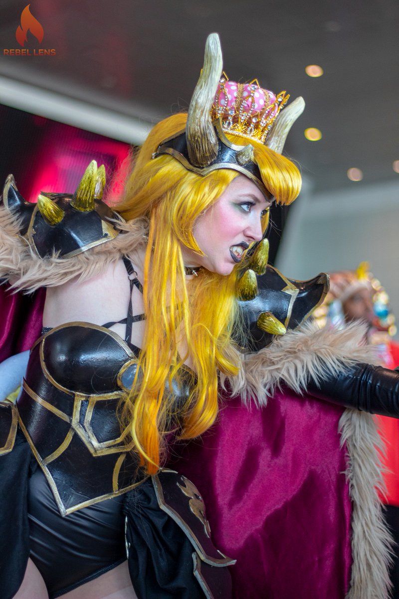 RebeLensPhotos's tweet photo. It took a lot of thought, but here are my top cosplayers of #PaxEast2019 and here's to @PAXEAST_2020! 

Cosplayers // @minkthesatyr @vulpirecosplay @VeeCosplay Dolphinsensei
@Official_PAX #cosplay #Samus #Bowsette #deathstranding #ONEPIECE https://t.co/fqVzjzCOhw