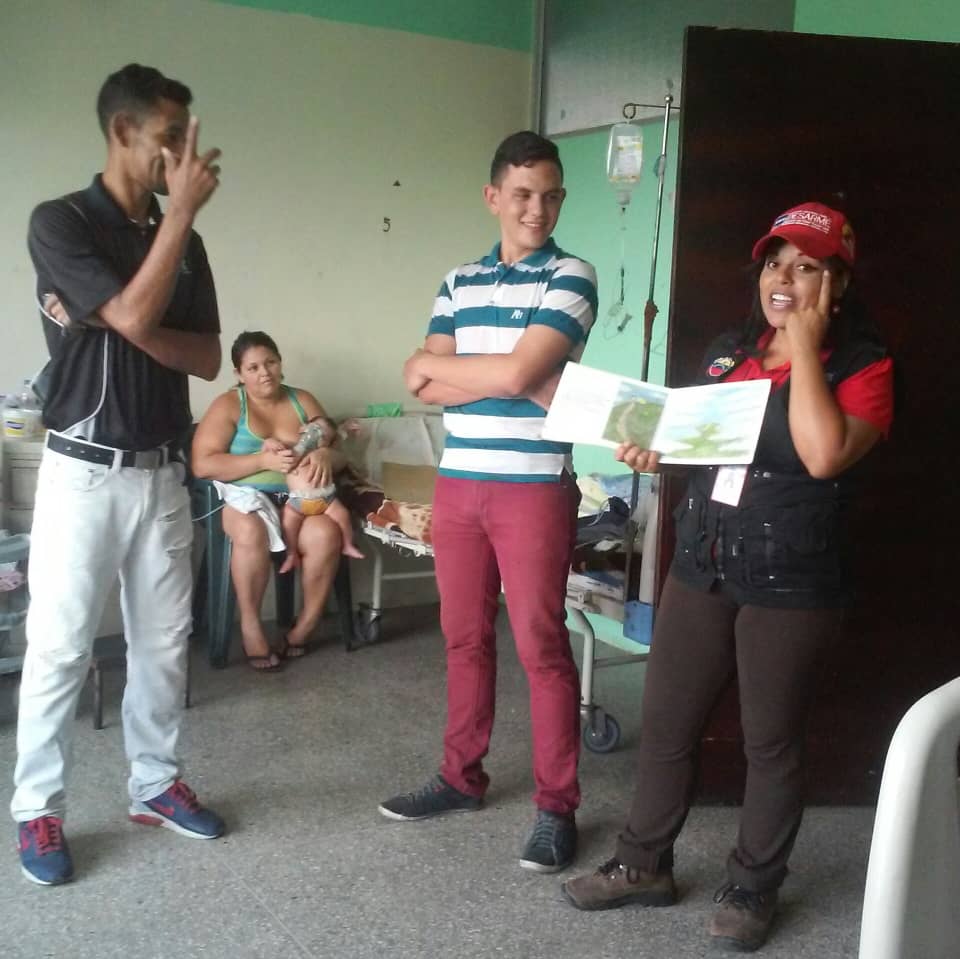 GuaricoSenades's tweet photo. A través de la promoción de lectura y dramatización de cuentos cargados de valores pacientes del servicio de pediatría del #HIRB disfrutaron de una mañana divertida y llena de aprendizaje en esta #SemanaSantaEnPaz | @MIJPVenezuela @SENADESMIJP @josemvasquez @OVSMIJ @Guaricoseguro https://t.co/1xDRuglRjp