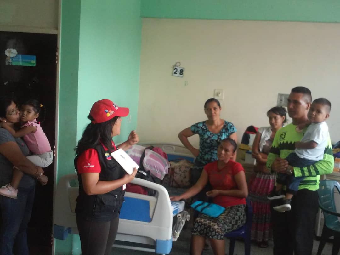 GuaricoSenades's tweet photo. A través de la promoción de lectura y dramatización de cuentos cargados de valores pacientes del servicio de pediatría del #HIRB disfrutaron de una mañana divertida y llena de aprendizaje en esta #SemanaSantaEnPaz | @MIJPVenezuela @SENADESMIJP @josemvasquez @OVSMIJ @Guaricoseguro https://t.co/1xDRuglRjp