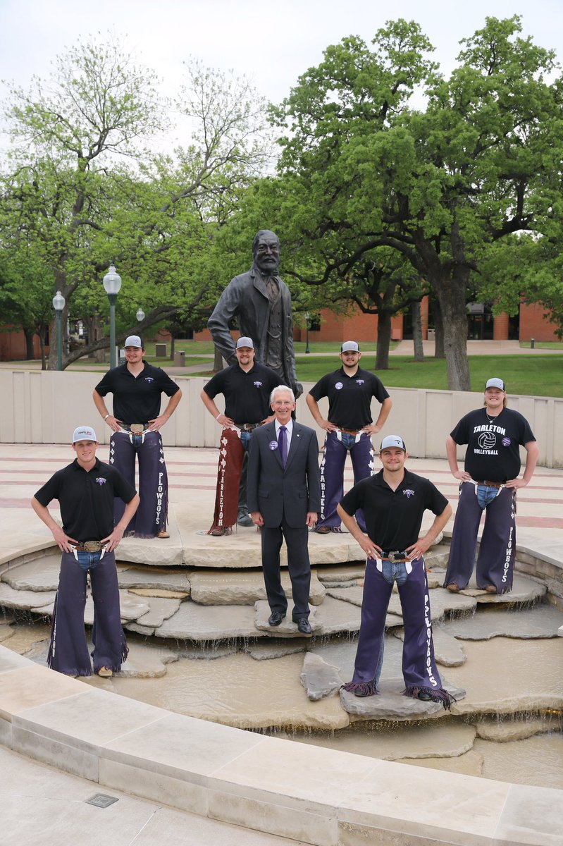LathesTowns's tweet photo. #GivingDay #MakeADifference Designate to the Plowboys Endowment Fund by clicking this link! #TarletonService #TarletonGiving https://t.co/aIboV3ekNZ https://t.co/nPQbkz3FvK