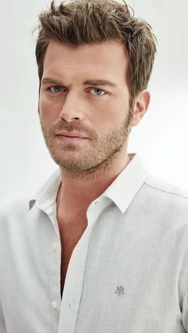 Кыванч татлытуг. Турецкий актер кыванч. Кыванч татлытуг 2020. Kivanc tatlitug. Кыванч татлытуг открытая группа.