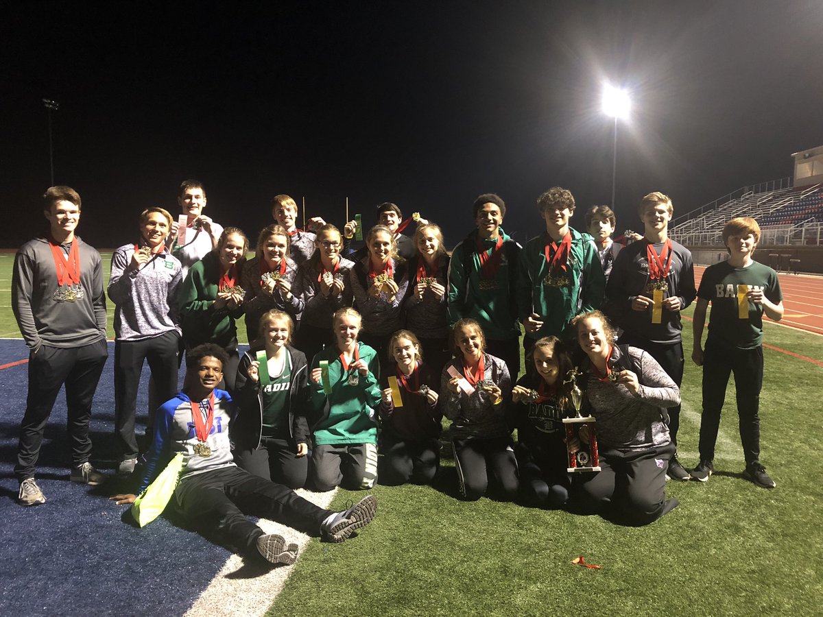BadinTrackTeam's tweet photo. Girls placed 2nd and Boys 4th at Dale Plank Invitational @talawandabraves #LotsofHardware @RAMSSPORTS @BadinHS @BadinCatham @gclcoedsports https://t.co/Xl8XRWjwGs https://t.co/MLhMb01wUO