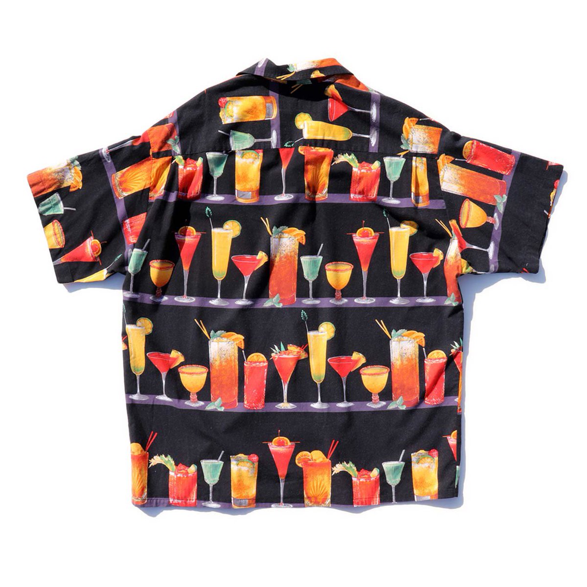 postjunkatelier's tweet image. .
90’s SPOT USA製 カクテル柄 オープンカラーシャツ [About XL]
.
詳細はweb shopに掲載しておりますpostjunk-web.com を是非ご覧下さい。 -
#cocktailpattern 
#hawaiianshirt
#alohashirt
#カクテル柄
#ハワイアンシャツ
#アロハシャツ
#ヴィンテージ
#古着
#vintageclothing
#usedclothing
