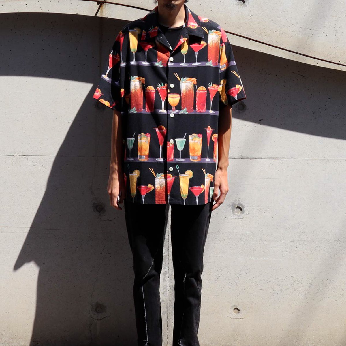 postjunkatelier's tweet image. .
90’s SPOT USA製 カクテル柄 オープンカラーシャツ [About XL]
.
詳細はweb shopに掲載しておりますpostjunk-web.com を是非ご覧下さい。 -
#cocktailpattern 
#hawaiianshirt
#alohashirt
#カクテル柄
#ハワイアンシャツ
#アロハシャツ
#ヴィンテージ
#古着
#vintageclothing
#usedclothing