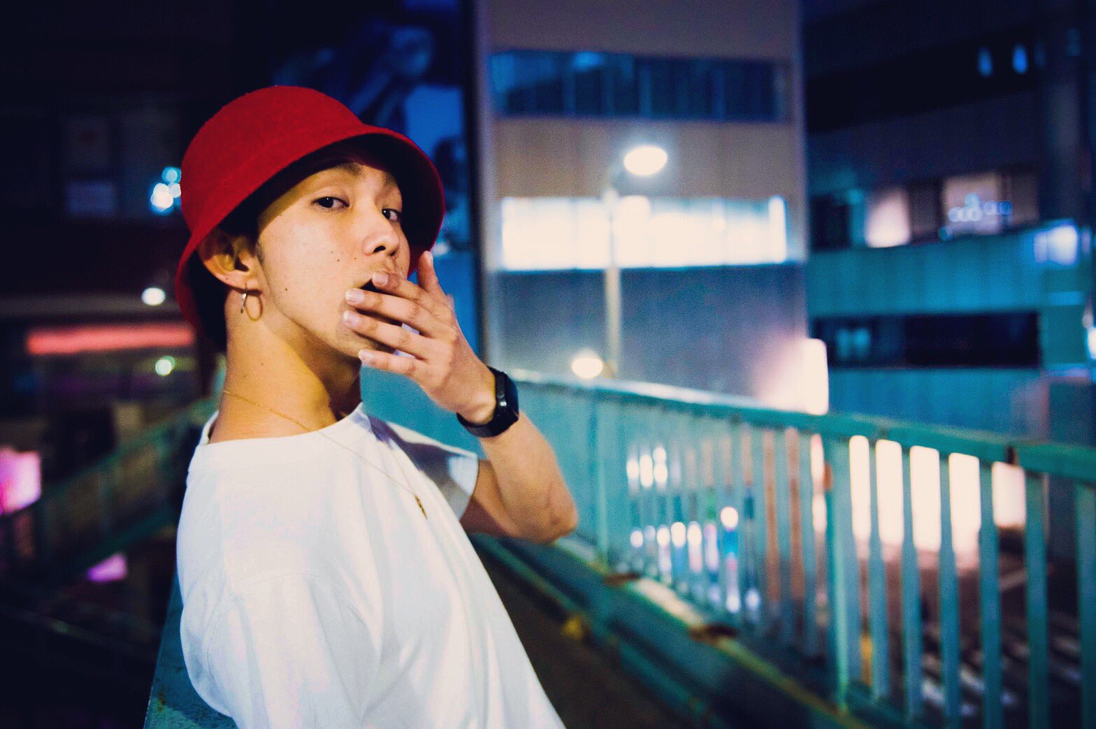 Kangol Headwear No Twitter Kangol Bermuda Casual No 195 モデル着用カラー No 13 Scarlet カンゴール 帽子コーデ 人気コーデ 渋谷区神宮前 トレンドカラー Street 白t コーデ Cityboys Music Dance カジュアル 人気カラー ストリート系