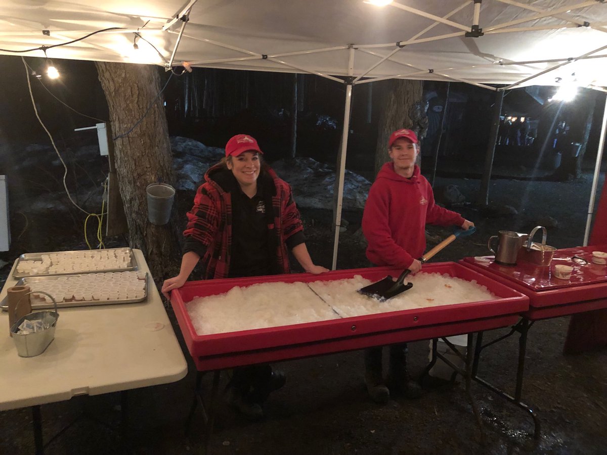 Greencow10Lloyd's tweet photo. Also had a sweet taste of maple syrup too. #putthatstuffoneverything https://t.co/JKU0uhtvDi