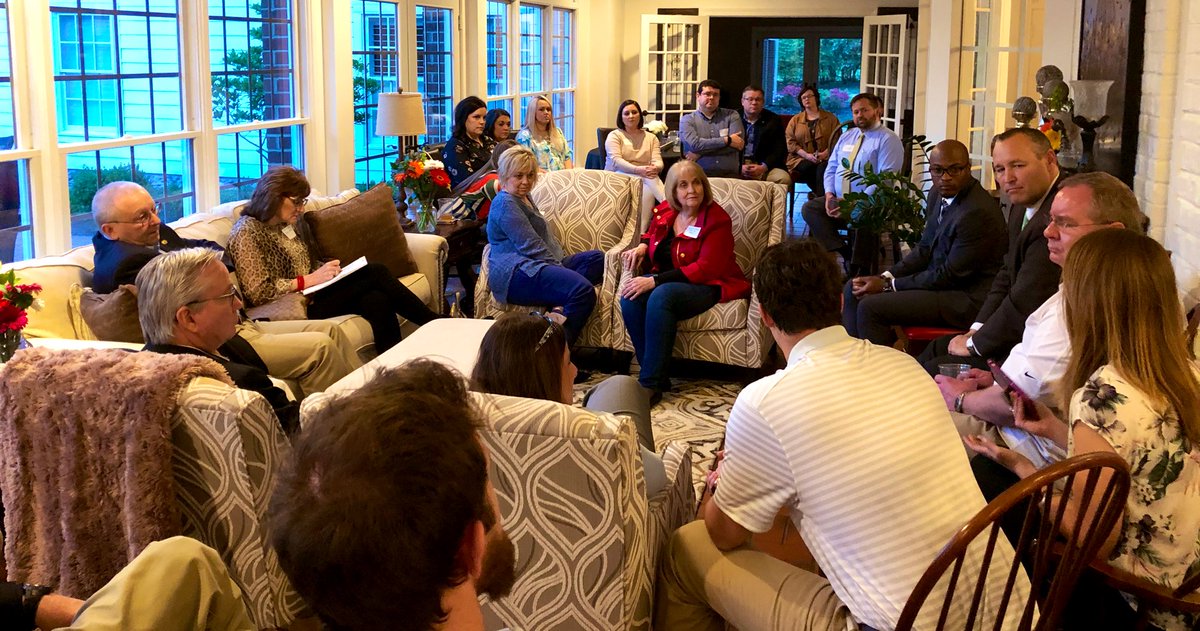 kdamp's tweet image. I believe that @AStateGreeks Life provides incredible opportunities for our students to learn how to lead and to care about others. Awesome conversation with chapter advisors, student leadership, and staff tonight. A-State’s future looks great! #Imagine
❤️🐺🆙