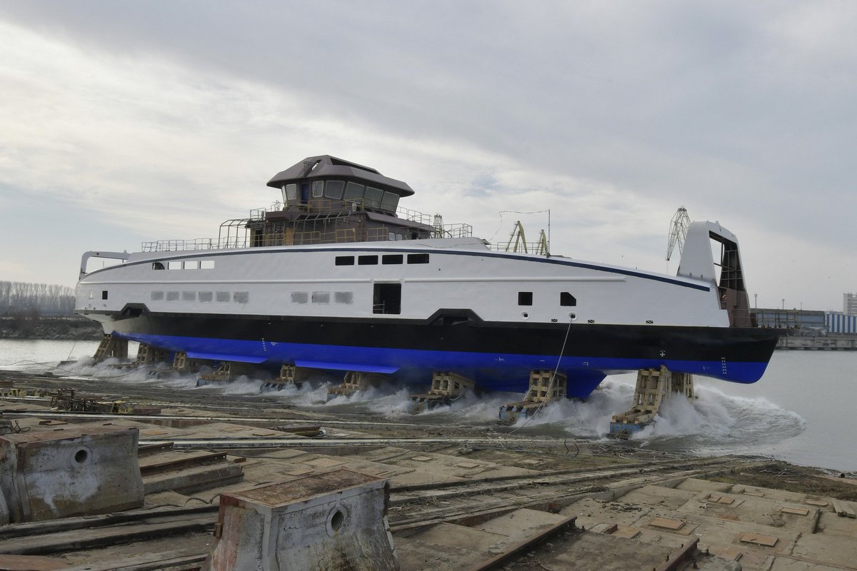damen's tweet photo. In the space of just a few weeks, two, 81-metre road ferries for the Canadian ferry operator BC Ferries have been launched at Damen Shipyards Galati and are now being fitted out ahead of entering service next year. https://t.co/GnC2WOz3Nj https://t.co/Z7W5W2kdXo