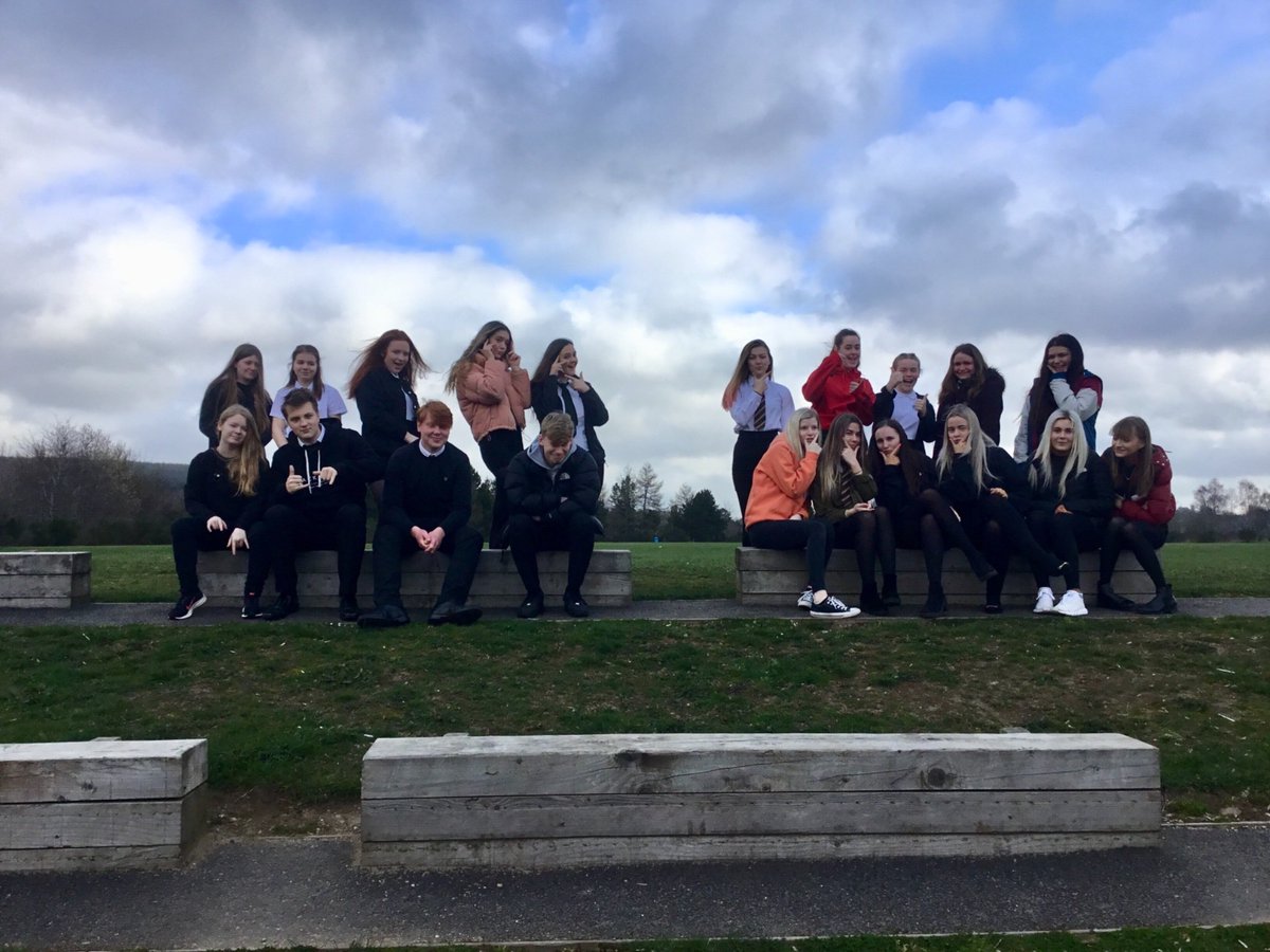 KAHistory2017's tweet photo. 4C National 5 History 😊 Good luck with your exams 👍 #lastlesson #fabclass https://t.co/2r6vFTN5Pw