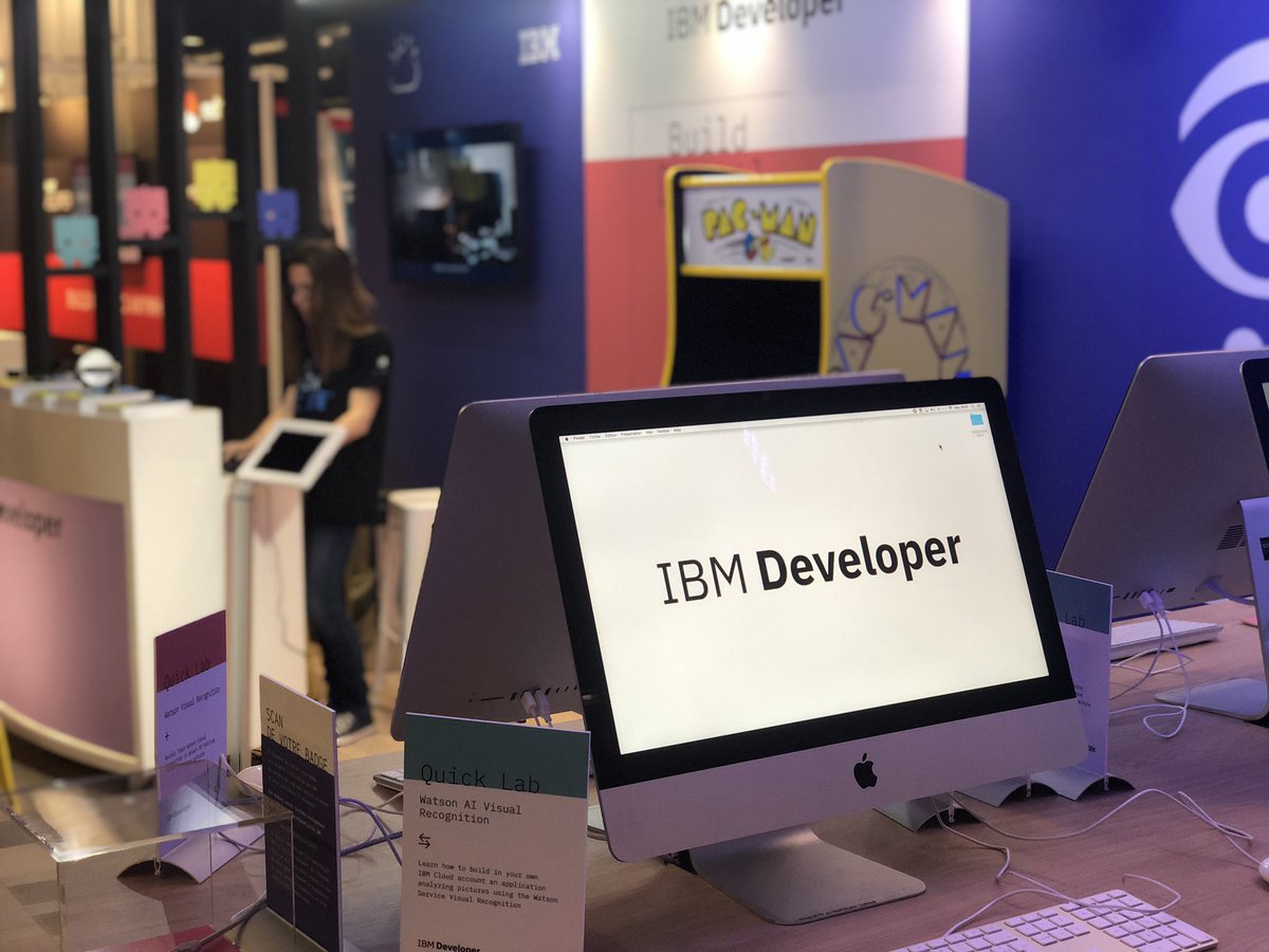 Pac-Man is back #devoxxfr Paris. Demo and quick lab on #ibmcloud at the booth 🙂