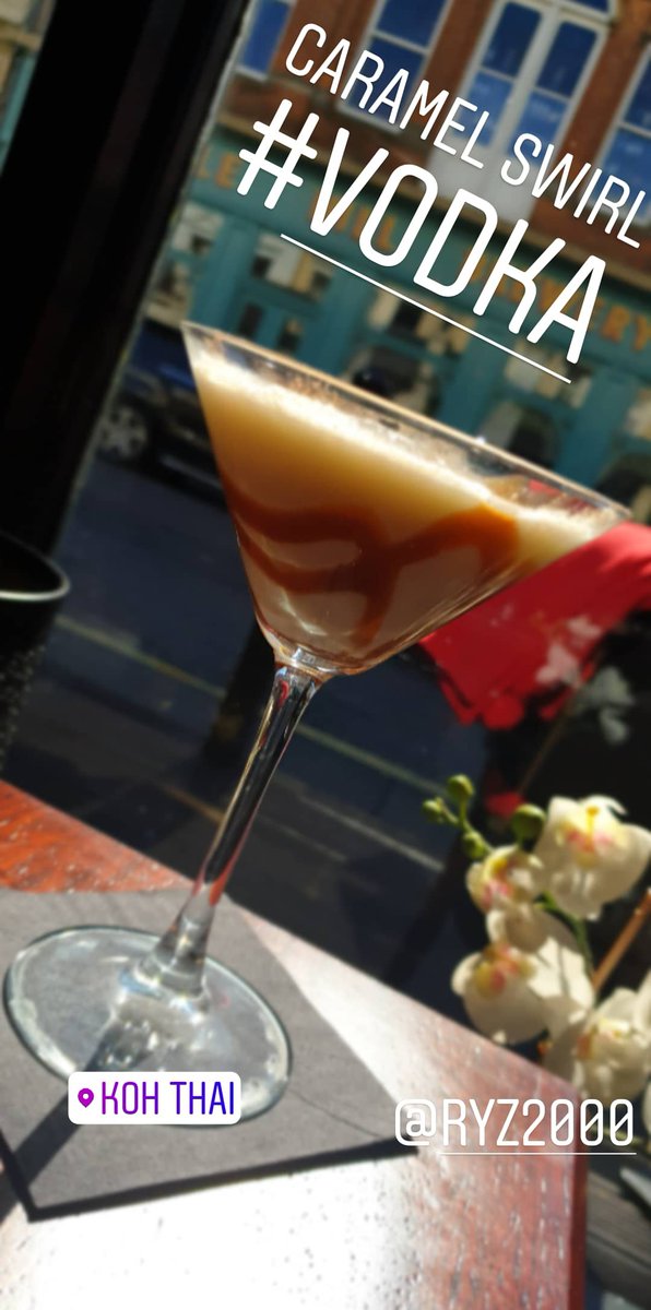 Rymanjay88's tweet photo. Creative rampage #Cocktails  #vodka #gin #whiskey #bartender #kohthai #lovewhereyoulive #Bournemouth #bosslife #boss #dayinthelife #exciting  #happy #style #love  #chilled #swag #happy #win #legend  #legendary #cocktail #barlife  #drinkup #wednesdaythoughts #boozytalk #mixology https://t.co/Xtrkyccdkp