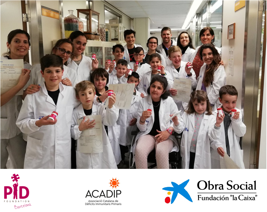 bcnpidfound's tweet photo. Des del projecte #Tinc IDP #No estic sol ahir vam realitzar un taller amb un grup de pacients amb #IDP al laboratori de #farmàcia de @vallhebron per descobrir com es fan els medicaments. @FundlaCaixaCAT [1/3] https://t.co/3GhxGs0HpB